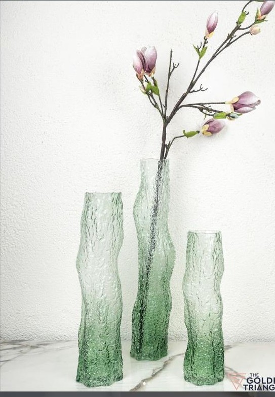 Verdura textured glass vase set from The Home Décor Lebanon